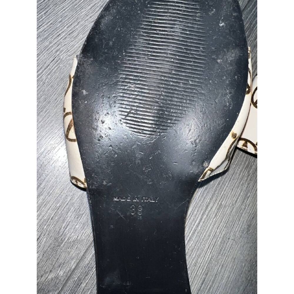 Valentino by Mario Valentino Leather sandals FLATS Black SIGNATURE sz 39 S000145 - Picture 5 of 5